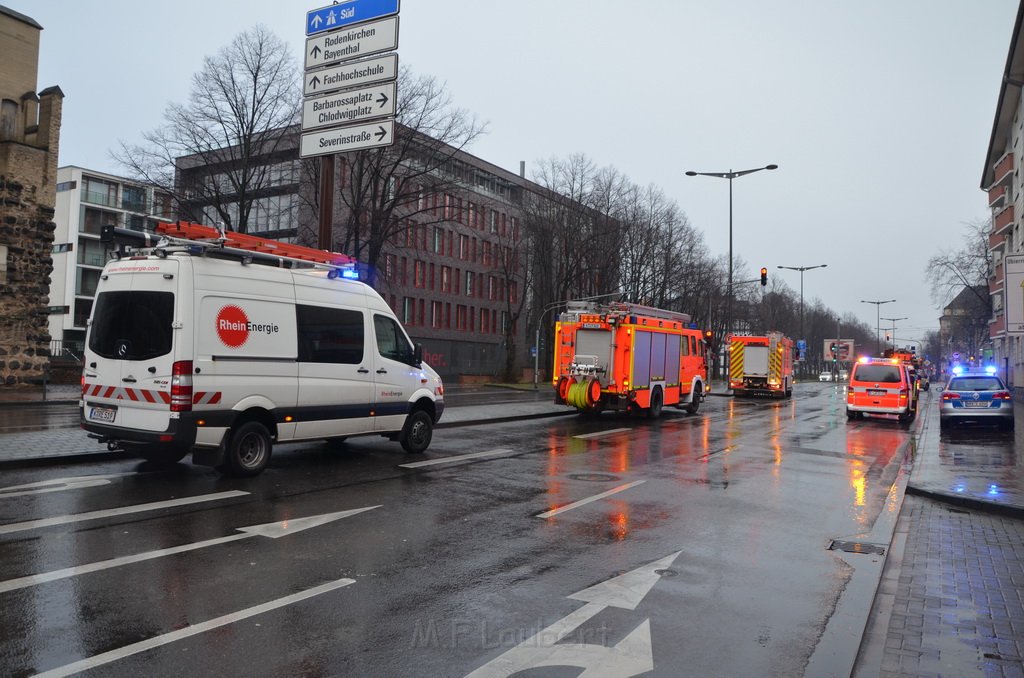 Feuer 2 Dachwohnung Koeln Severinswall Bayenstr P230.JPG